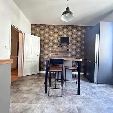 Apartment Spacieux T4 Avec Grande Cuisine Pradelle Rdv Clermont-Ferrand